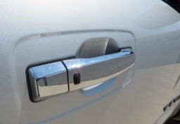 2017 Nissan Titan - Thumbnail 26