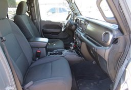 2020 Jeep Gladiator - Thumbnail 28