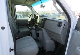 2019 Ford E-Series Cutaway - Thumbnail 32