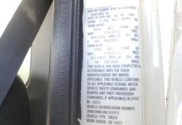 2022 International MV607 - Thumbnail 2