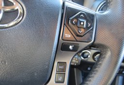 2018 Toyota Tacoma - Thumbnail 28