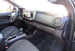 2018 Toyota Tacoma - Thumbnail 20