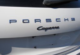2015 Porsche Cayenne - Thumbnail 14