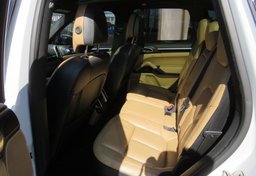 2015 Porsche Cayenne - Thumbnail 31