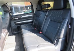 2015 Toyota Tundra 4WD Truck - Thumbnail 28