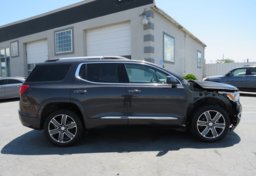 2018 GMC Acadia - Thumbnail 9