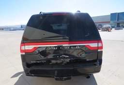 2016 Lincoln Navigator - Thumbnail 13