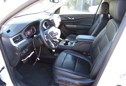 2020 GMC Acadia - Thumbnail 28