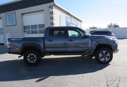 2021 Toyota Tacoma 4WD - Thumbnail 9