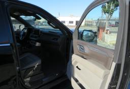 2021 GMC Yukon - Thumbnail 21