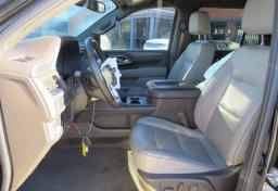 2021 GMC Yukon - Thumbnail 28