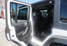 2013 Jeep Wrangler Unlimited - Thumbnail 21