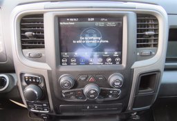 2021 Ram 1500 Classic - Thumbnail 34