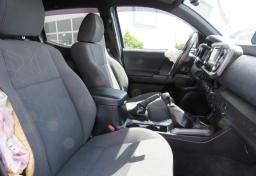 2017 Toyota Tacoma - Thumbnail 30