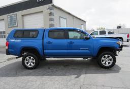 2017 Toyota Tacoma - Thumbnail 9