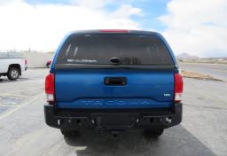 2017 Toyota Tacoma - Thumbnail 11