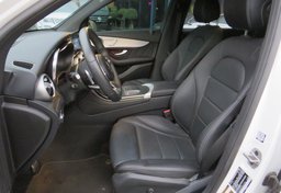 2022 Mercedes-Benz GLC - Thumbnail 25