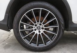 2022 Mercedes-Benz GLC - Thumbnail 19