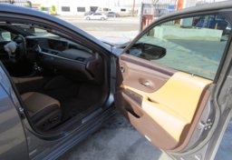 2020 Lexus ES - Thumbnail 20