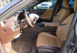 2020 Lexus ES - Thumbnail 25