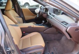 2020 Lexus ES - Thumbnail 24