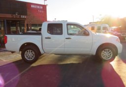 2019 Nissan Frontier - Thumbnail 10