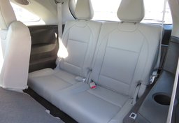 2017 Acura MDX - Thumbnail 28