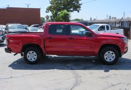 2022 Nissan Frontier - Thumbnail 9