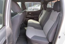 2020 Toyota Tacoma 4WD - Thumbnail 35