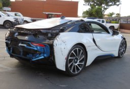 2015 BMW i8 - Thumbnail 10