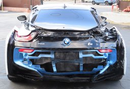 2015 BMW i8 - Thumbnail 11