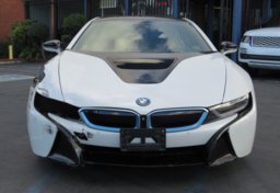 2015 BMW i8 - Thumbnail 12