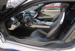 2015 BMW i8 - Thumbnail 17