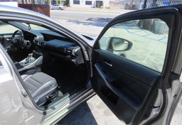 2016 Lexus IS 200t - Thumbnail 23