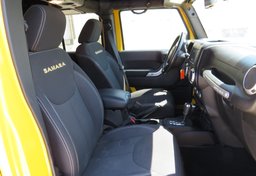 2015 Jeep Wrangler Unlimited - Thumbnail 34