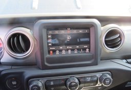 2020 Jeep Wrangler Unlimited - Thumbnail 23