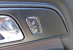 2017 Ford Mustang - Thumbnail 29