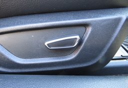 2017 Ford Mustang - Thumbnail 33