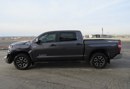 2018 Toyota Tundra 4WD - Thumbnail 10