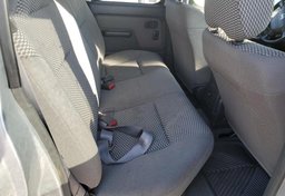 2002 Nissan Frontier 4WD - Thumbnail 6