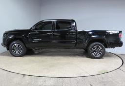 2022 Toyota Tacoma - Thumbnail 5