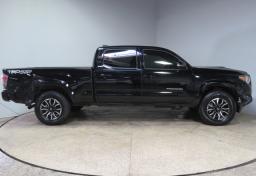 2022 Toyota Tacoma - Thumbnail 6