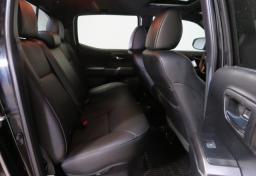 2022 Toyota Tacoma - Thumbnail 29