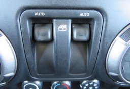 2011 Jeep Wrangler - Thumbnail 31