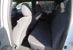 2016 Toyota Tacoma - Thumbnail 28