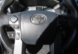 2016 Toyota Tacoma - Thumbnail 35