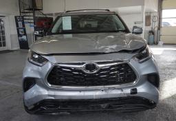 2021 Toyota Highlander - Thumbnail 12
