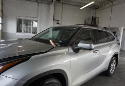 2021 Toyota Highlander - Thumbnail 21