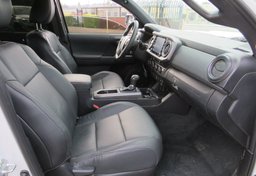 2023 Toyota Tacoma 4WD - Thumbnail 24