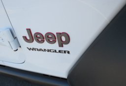 2021 Jeep Wrangler - Thumbnail 14